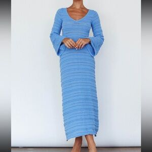 Selfie Leslie - Meredith Long-Sleeve Cut-Out Maxi Blue Dress